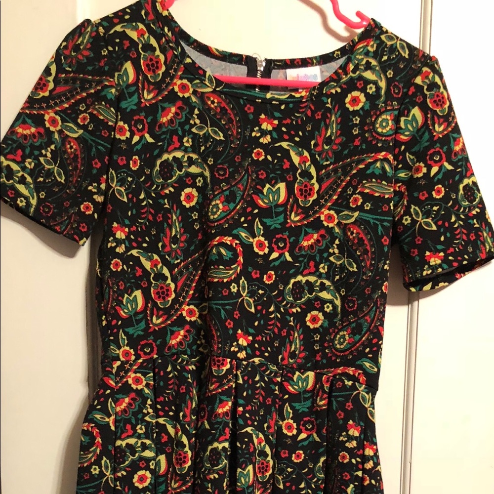 M LuLaRoe Amelia